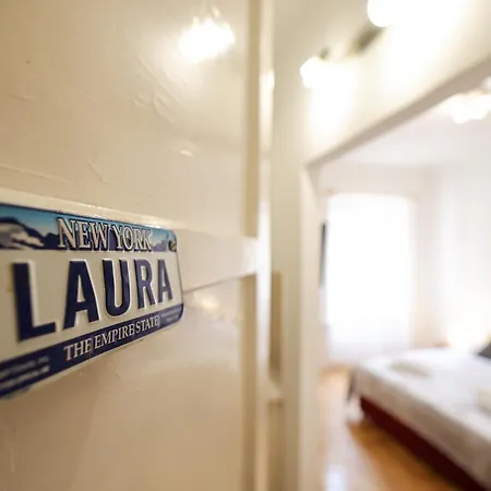 아파트 Laura In Heart Of 자다르